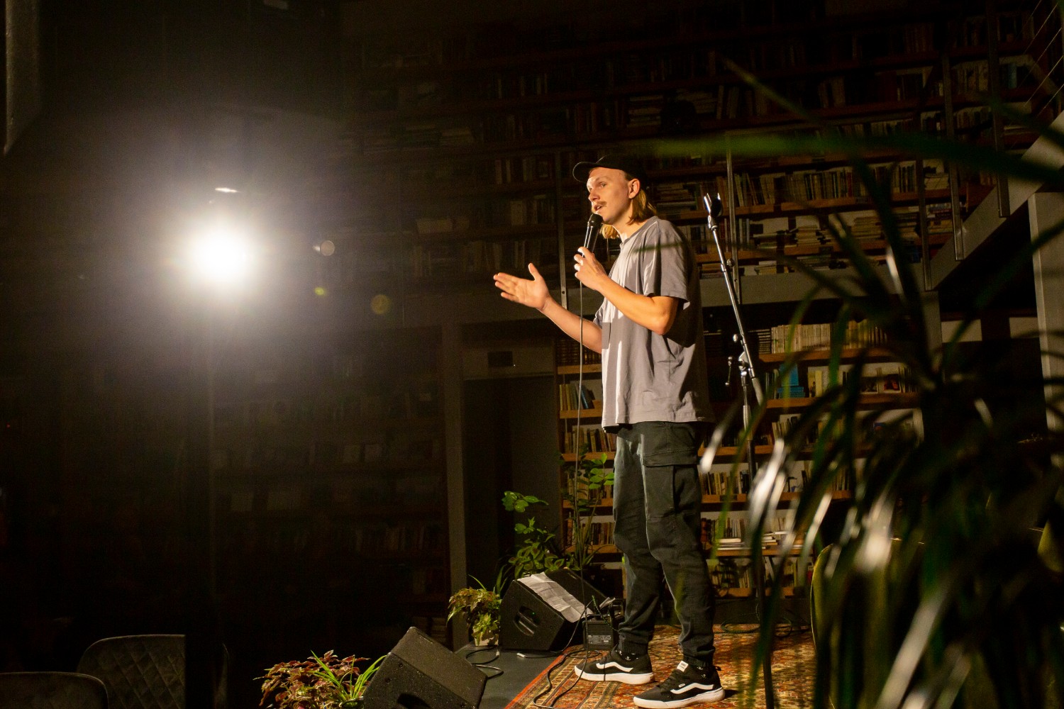 Sten Erik Allikas standup at ANKRUsaal Tallinn Fringe Festival Photo Anton Serdjukov
