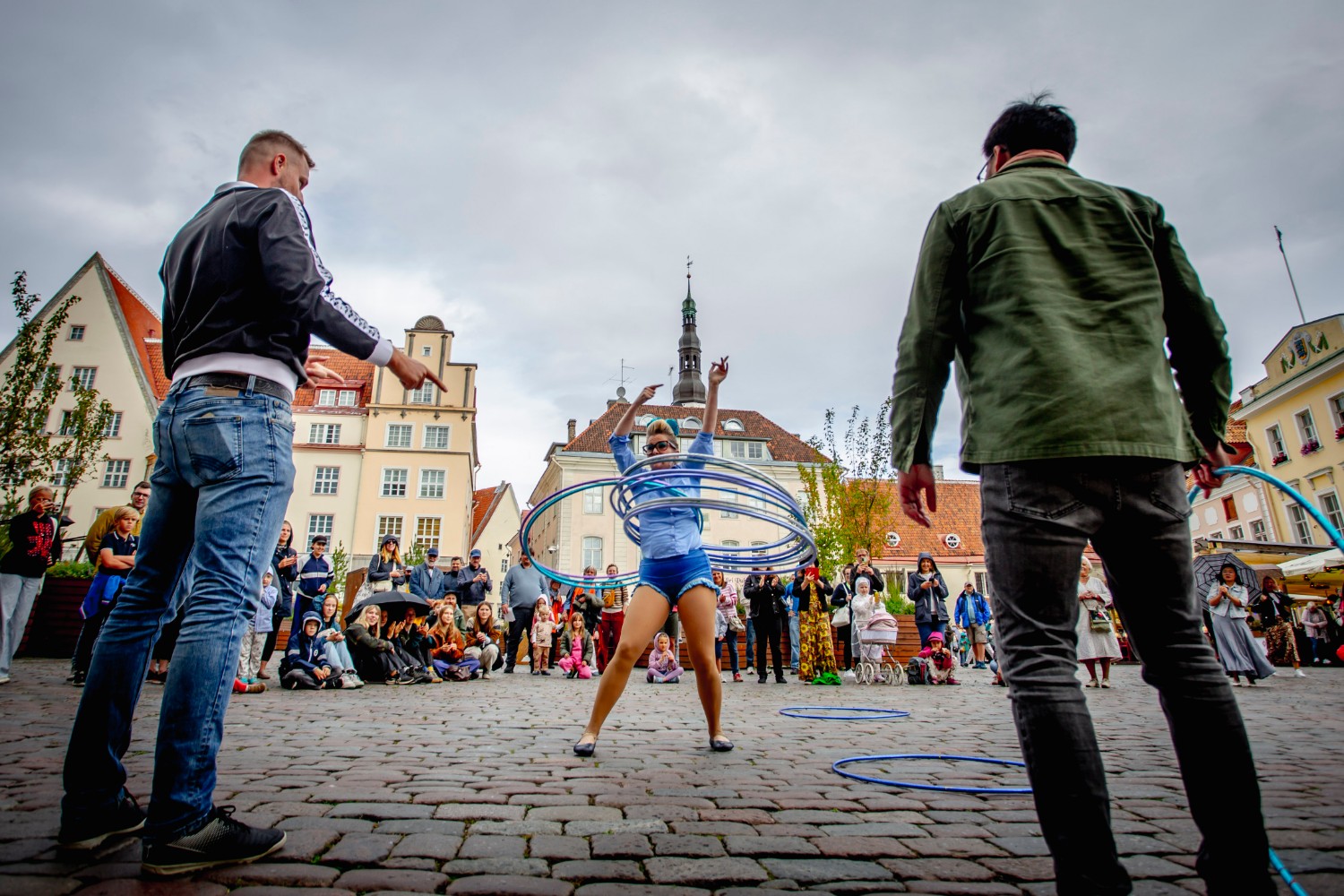Street performance at the townhall Tallinn Fringe Festival Photo Anton Serdjukov